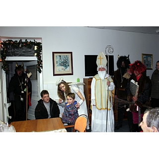 miniatura Mikuláš v DPS 2013 - Pekelná návštěva mezi seniory 10