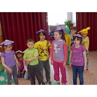 miniatura Oslavy Dne matek v domech s pečovatelskou službou dne 13. 5. 2014 16