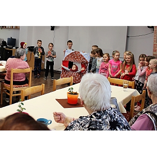 miniatura Setkání dětí a seniorů byla plná emocí a zážitků 3