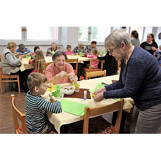 miniatura Setkání dětí a seniorů byla plná emocí a zážitků 18